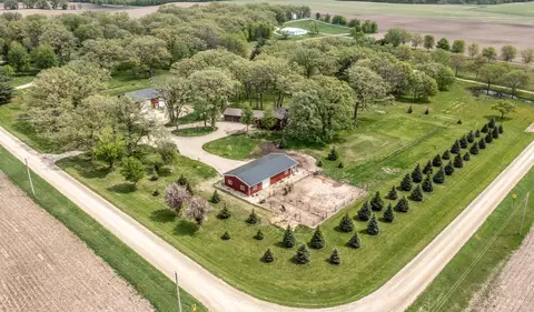9935 Albers Ave, Dundas, MN 55019