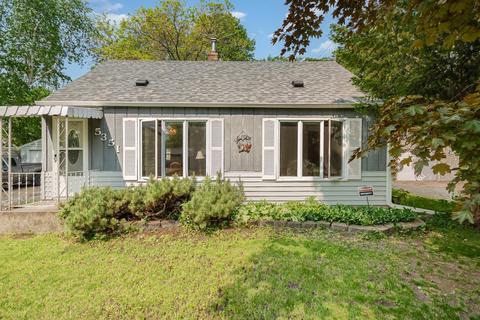 5351 Raymond Ave, Mounds View, MN 55112