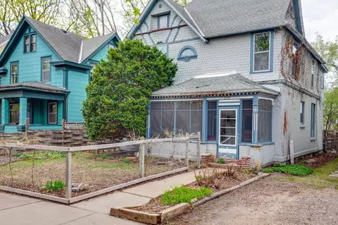 2208 Grand Ave S, Minneapolis, MN 55405