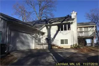 58240 210th St, Litchfield, MN 55355