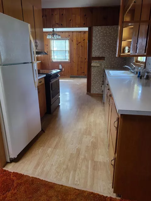 104 E View Rd, Canby, MN 56220 photo 3