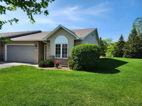 891 Evergreen Ct, Vadnais Heights, MN 55127