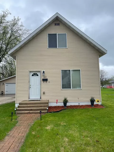410 3rd Ave NE, Roseau, MN 56751