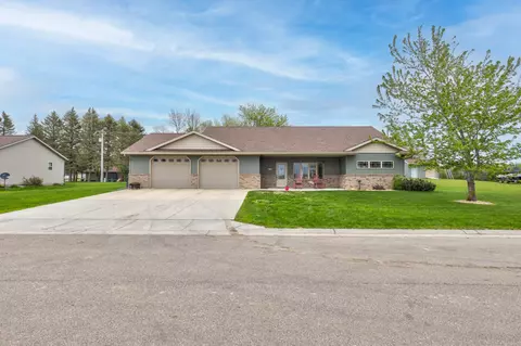 204 S Rebecca St, Ivanhoe, MN 56142