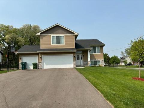 3305 237th Ave NW, Saint Francis, MN 55070