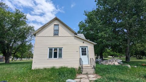 621 Pacific Ave, Saint Vincent, MN 56755