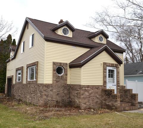 424 Arnold Ave N, Thief River Falls, MN 56701