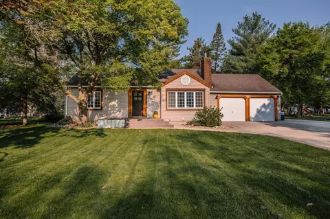 1406 21st St SW, Austin, MN 55912