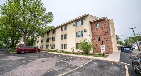 3729 Snelling Ave #304, Minneapolis, MN 55406