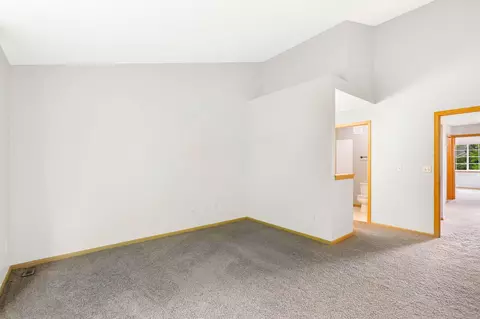 4189 Running Brook Rd, Eagan, MN 55122 photo 25