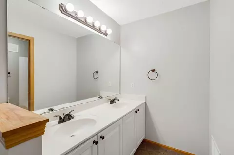 4189 Running Brook Rd, Eagan, MN 55122 photo 27
