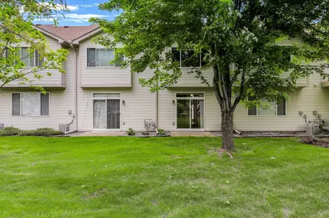 4189 Running Brook Rd, Eagan, MN 55122 photo 31