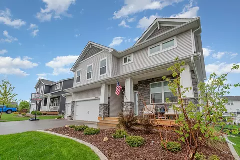 9030 67th St S, Cottage Grove, MN 55016