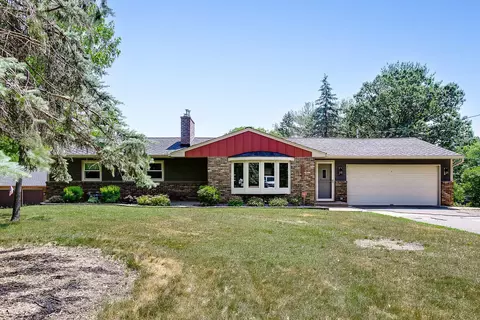 7478 Babcock Trl, Inver Grove Heights, MN 55077