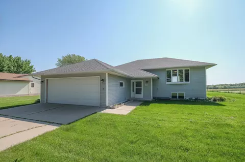 1201 8th St SE, Waseca, MN 56093