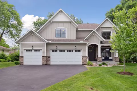 6009 Birchcrest Dr, Edina, MN 55436