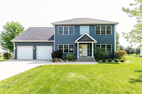 79 Evergreen Ct, Madison Lake, MN 56063
