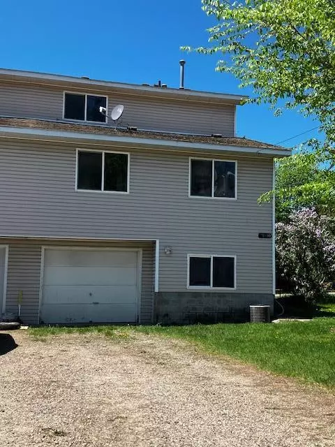 31030 Foxhill Ave, Stacy, MN 55079