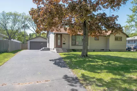 7031 Perry Ave N, Brooklyn Center, MN 55429