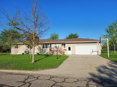 815 6th St SW, Wadena, MN 56482