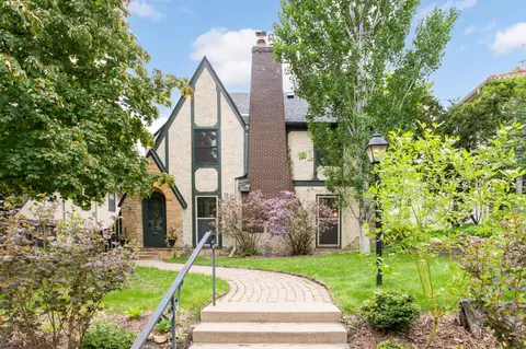 2007 W 49th St, Minneapolis, MN 55419