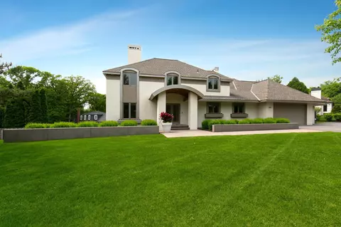 1255 Sylvandale Rd, Mendota Heights, MN 55118