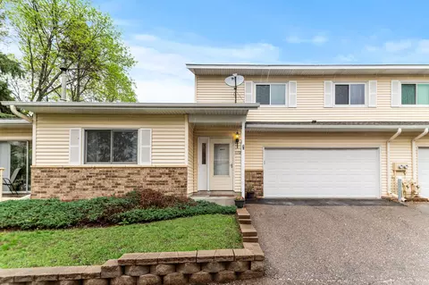 1172 Aston Cir, Burnsville, MN 55337