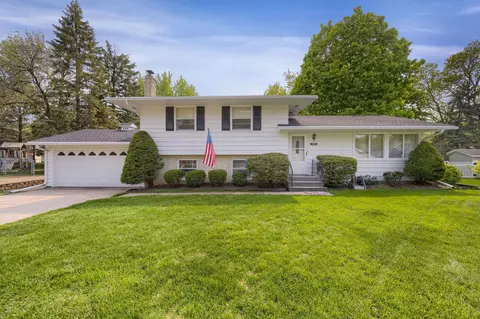 2238 Sierra Dr, White Bear Lake, MN 55110