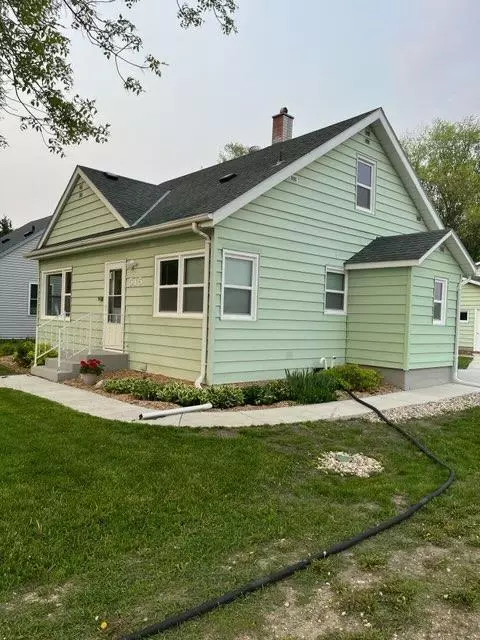 515 SE 14th St, Willmar, MN 56201
