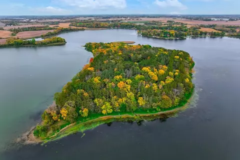 6926 80th St NW, Maple Lake, MN 55358
