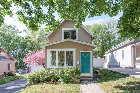 238 Winona St W, West Saint Paul, MN 55118