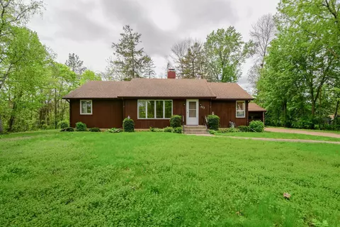 923 Evar St N, Maplewood, MN 55119
