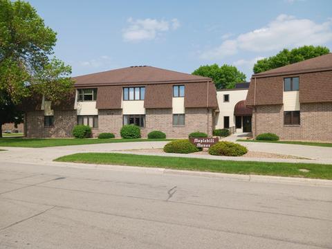809 Maplehill Dr #A3, Albert Lea, MN 56007