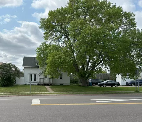 381 Jackson Ave NW, Elk River, MN 55330