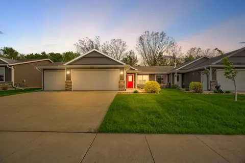 826 3rd St NE, Byron, MN 55920