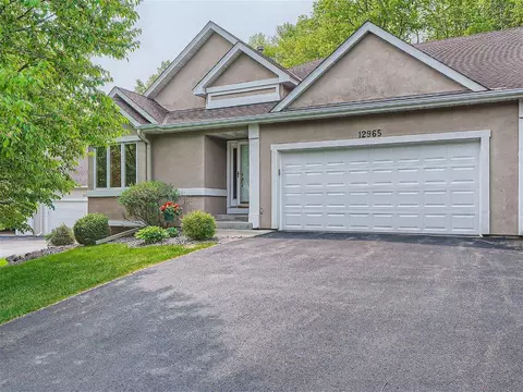 12965 39th Ave N, Plymouth, MN 55441