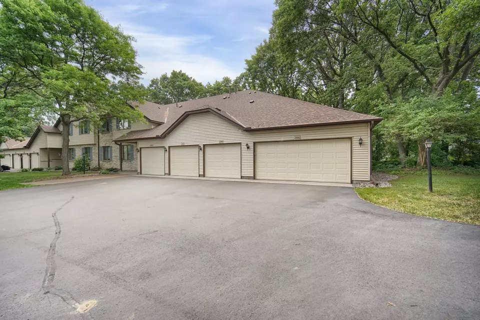  2596 Moundsview Dr #16, Mounds View, MN 55112 photo 25