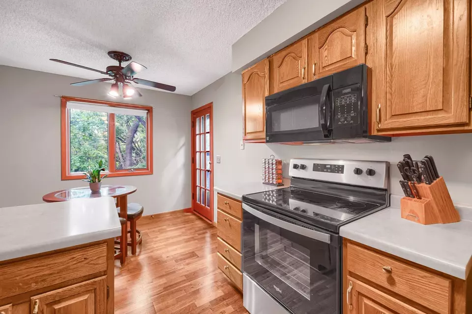  2596 Moundsview Dr #16, Mounds View, MN 55112 photo 11