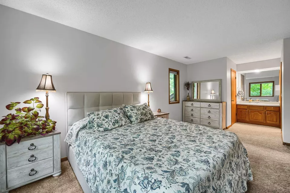  2596 Moundsview Dr #16, Mounds View, MN 55112 photo 13