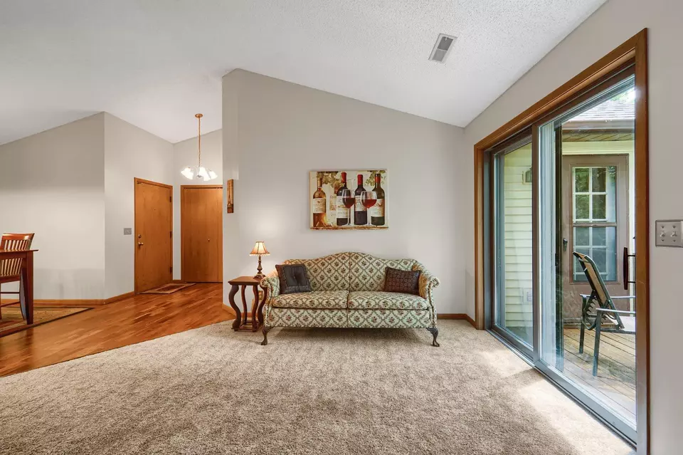  2596 Moundsview Dr #16, Mounds View, MN 55112 photo 6