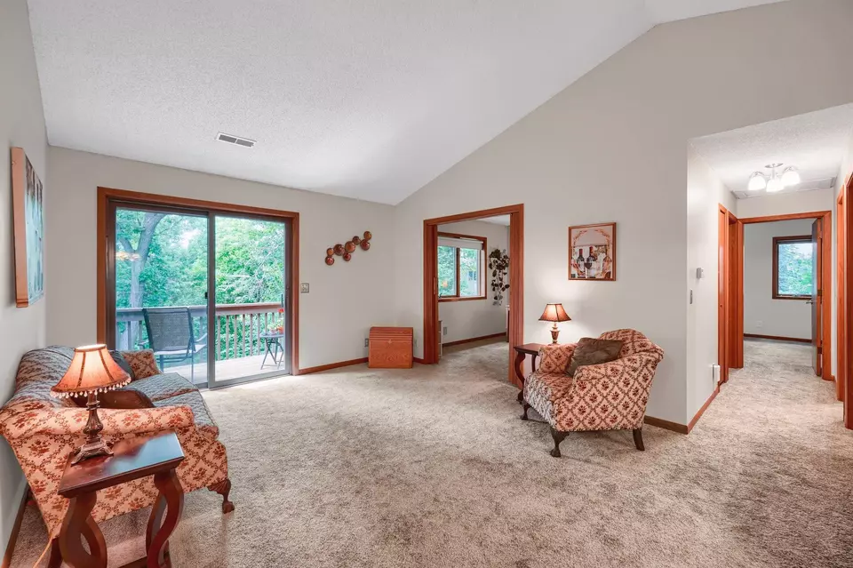  2596 Moundsview Dr #16, Mounds View, MN 55112 photo 5