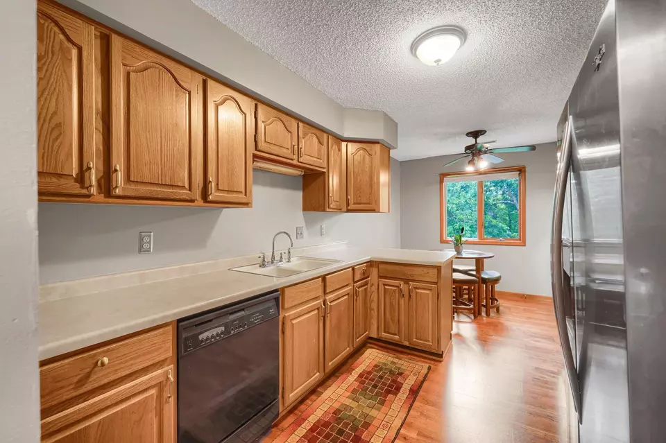  2596 Moundsview Dr #16, Mounds View, MN 55112 photo 10