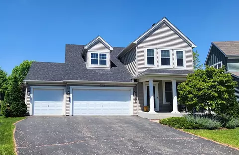 13215 Bronze Ct, Rosemount, MN 55068