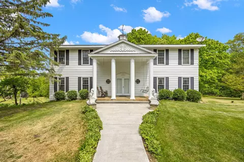 7270 Woodland Trl, Greenfield, MN 55373