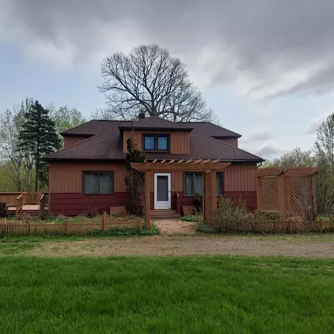 192 Himango Rd, Esko, MN 55733