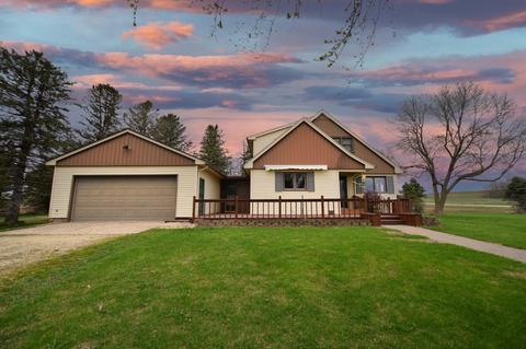 43879 135th Ave, Wanamingo, MN 55983