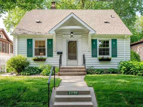2048 Wellesley Ave, Saint Paul, MN 55105