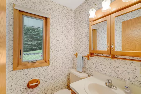 8134 Oakmere Rd, Bloomington, MN 55438 photo 18