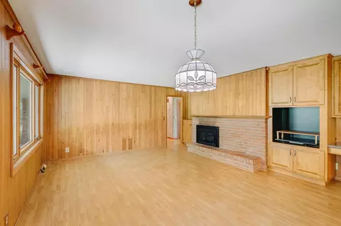 8134 Oakmere Rd, Bloomington, MN 55438 photo 9