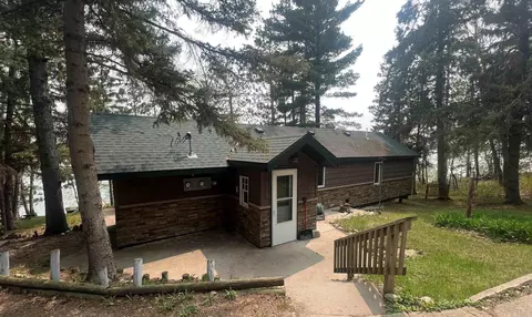 28049 Far North Dr, Nevis, MN 56467